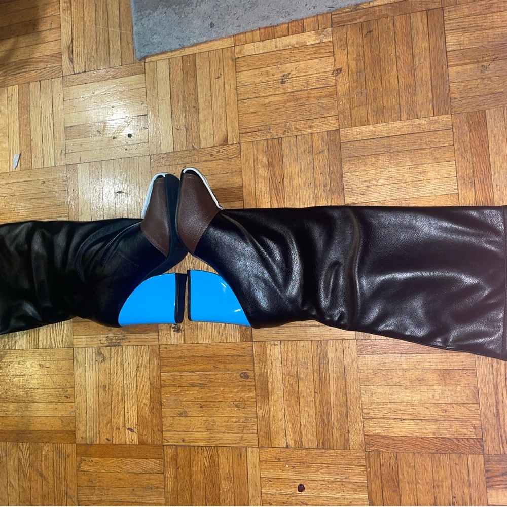 Black Heeled Boots
